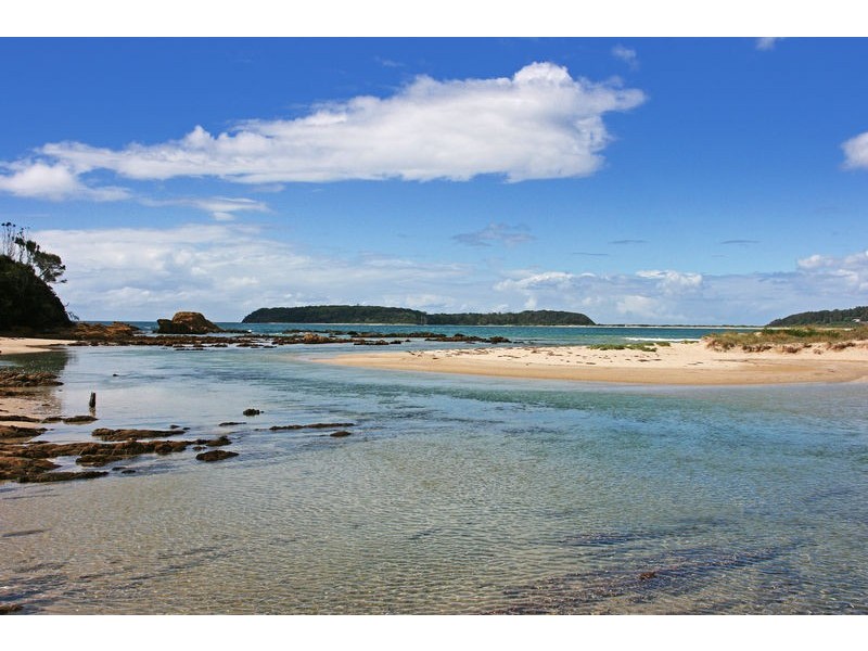 90 Heath Street, Broulee NSW 2537