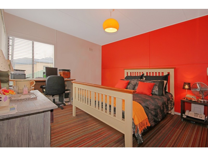 100 Smith Street, Broulee NSW 2537