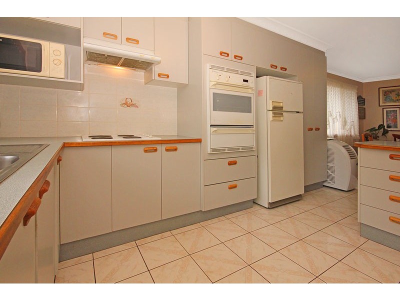 42 Ainslie Parade, Tomakin NSW 2537