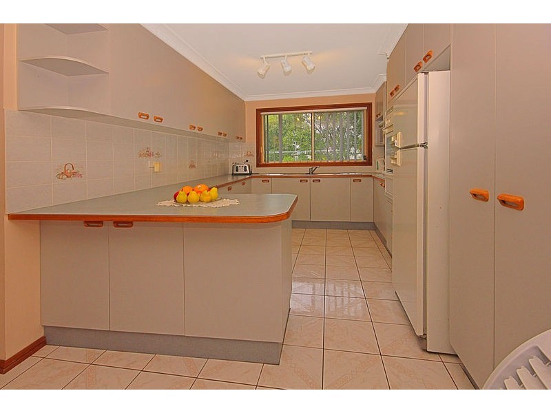 42 Ainslie Parade, Tomakin NSW 2537