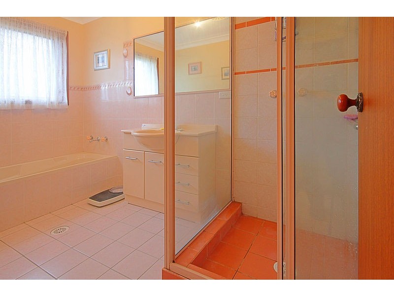 42 Ainslie Parade, Tomakin NSW 2537