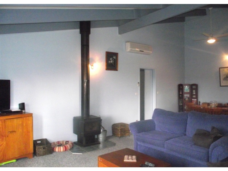 12 Hazel Road, Moruya Heads NSW 2537