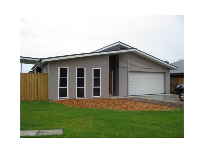 7 John Penn Drive, Tomakin NSW 2537