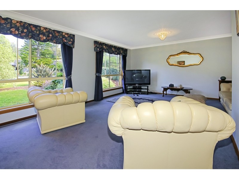 32 Hilmer Avenue, Mossy Point NSW 2537