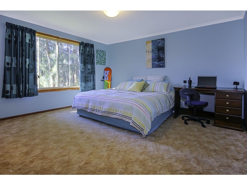 32 Hilmer Avenue, Mossy Point NSW 2537