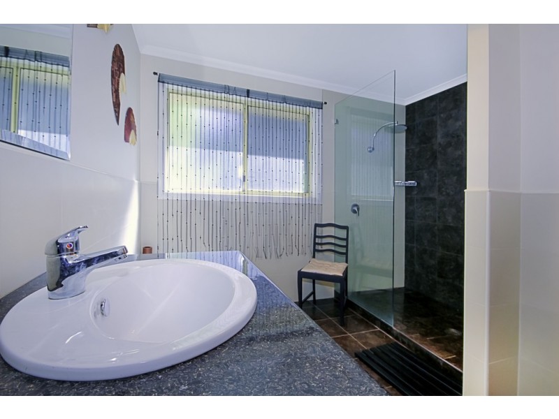 32 Hilmer Avenue, Mossy Point NSW 2537