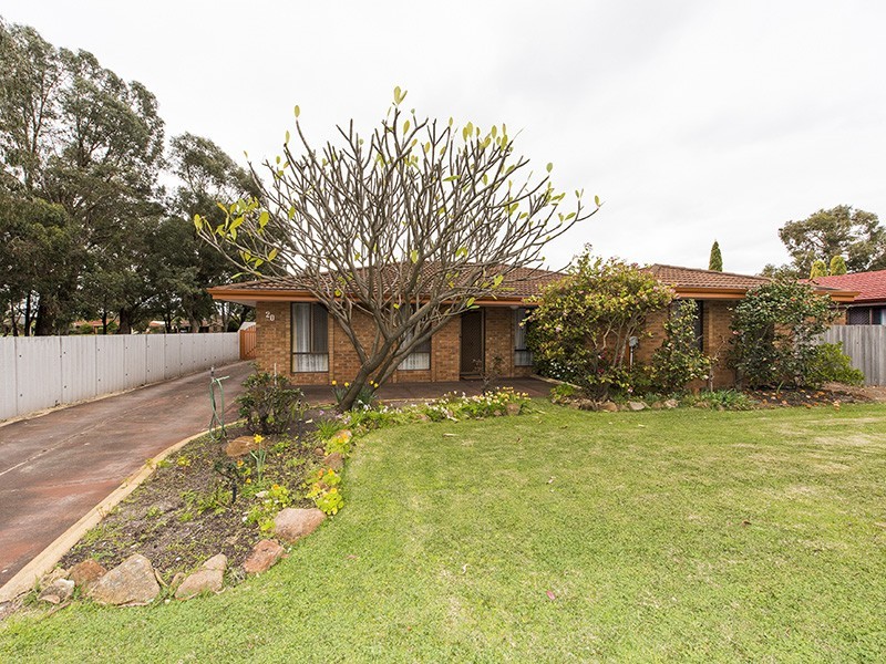 20 Lachlan Way, Bibra Lake WA 6163