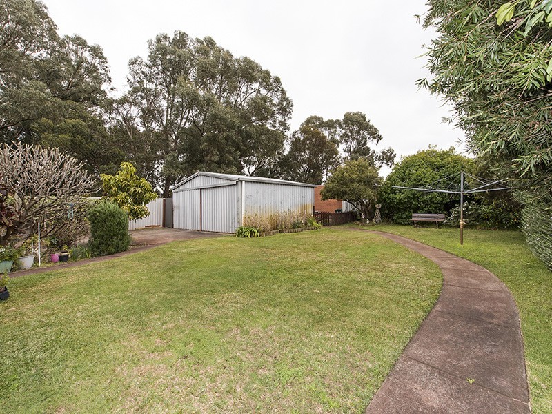 20 Lachlan Way, Bibra Lake WA 6163