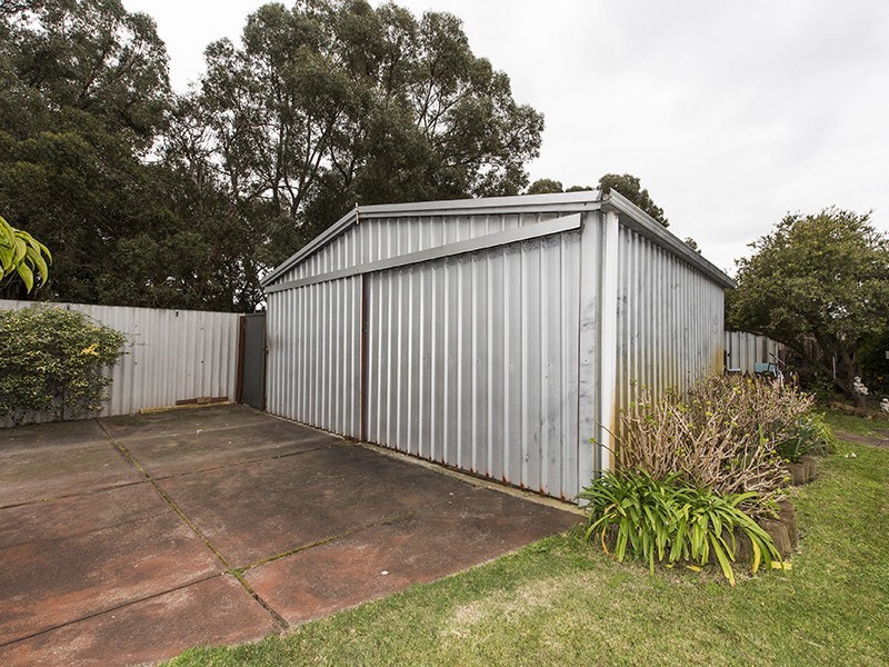 20 Lachlan Way, Bibra Lake WA 6163