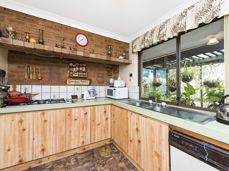 20 Lachlan Way, Bibra Lake WA 6163