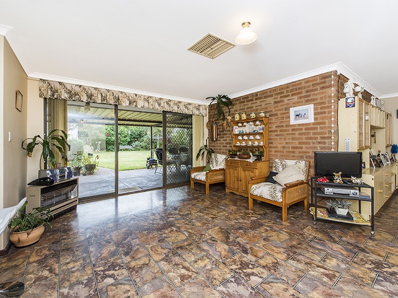 20 Lachlan Way, Bibra Lake WA 6163