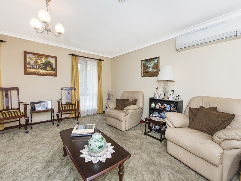 20 Lachlan Way, Bibra Lake WA 6163