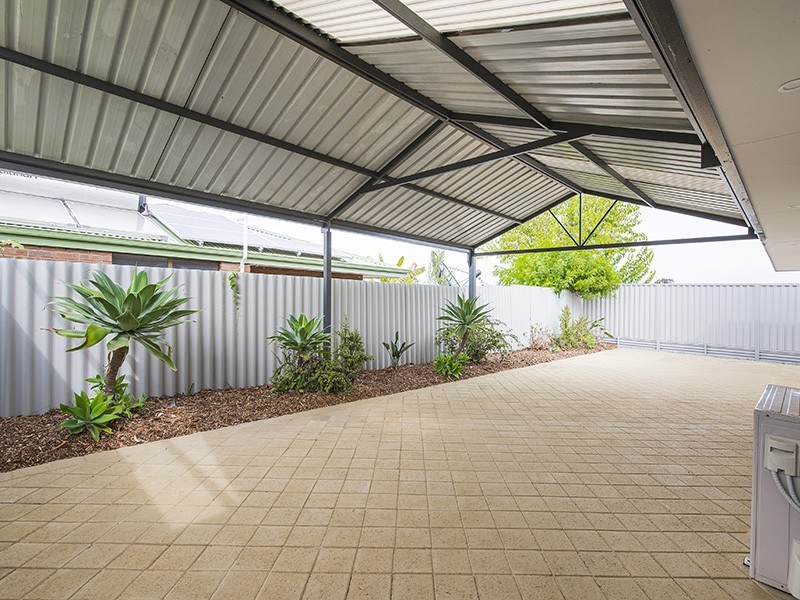 11 Meagher Way, Beechboro WA 6063