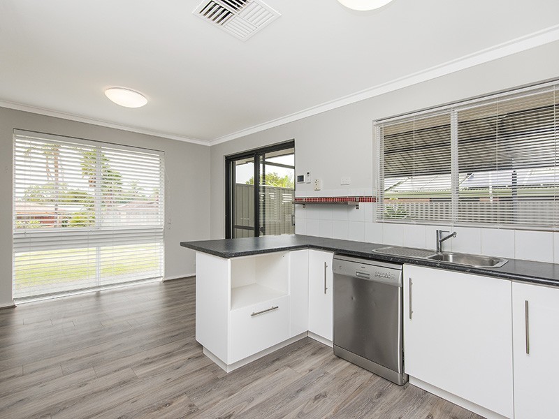 11 Meagher Way, Beechboro WA 6063