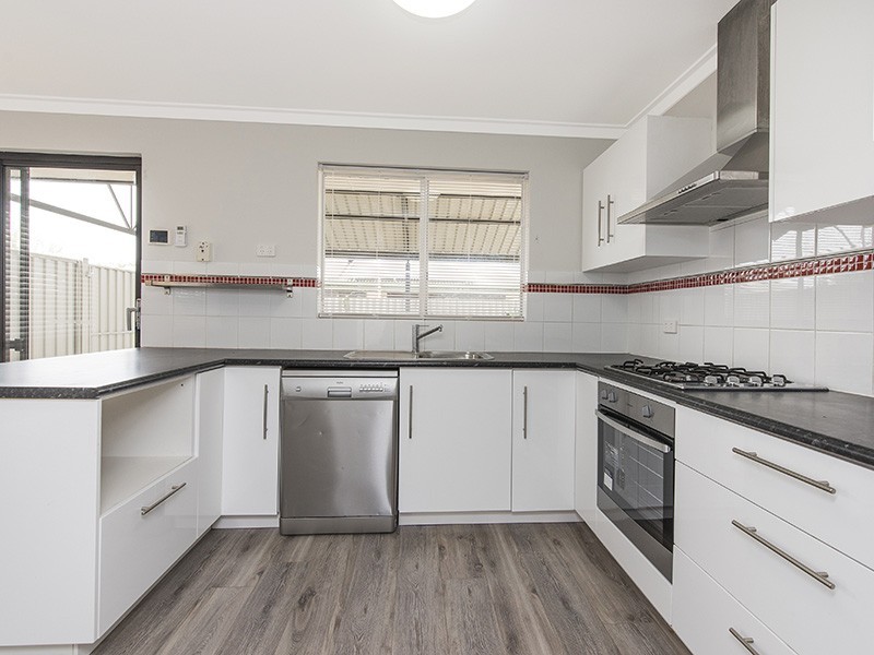 11 Meagher Way, Beechboro WA 6063