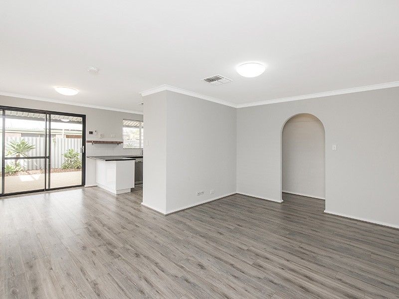 11 Meagher Way, Beechboro WA 6063