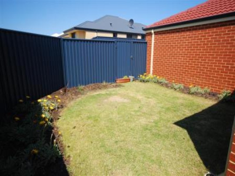 1 Peppies, Byford WA 6122