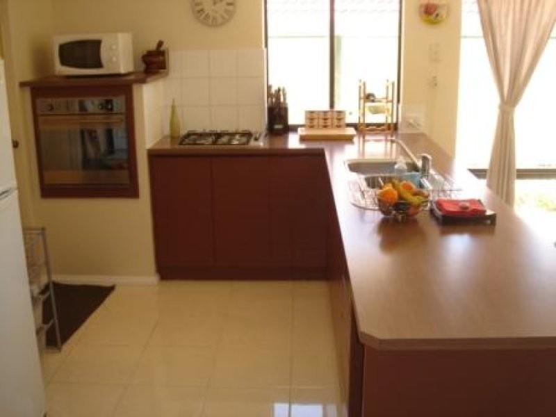 37 George, Byford WA 6122