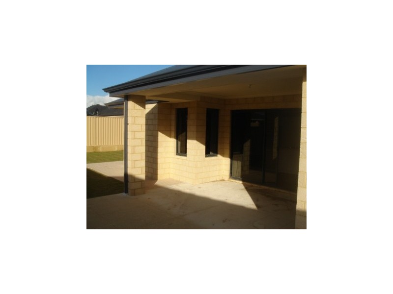 16 Coles St, Byford WA 6122
