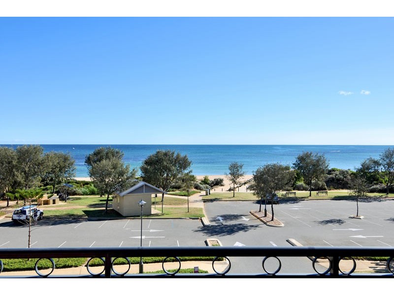 3/34 Village Mews, Wannanup WA 6210
