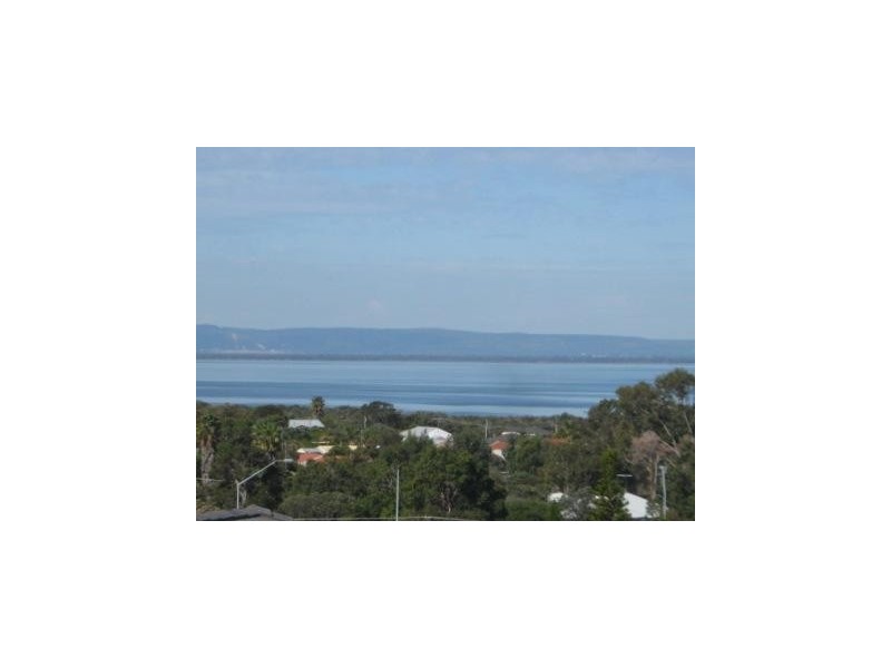 24 caspian drive, Wannanup WA 6210