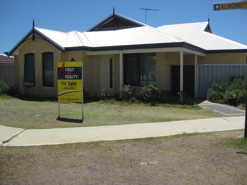 40 Almond Avenue, Shoalwater QLD 4702