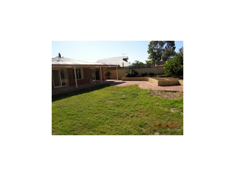 28 Elson Way, Cloverdale WA 6105