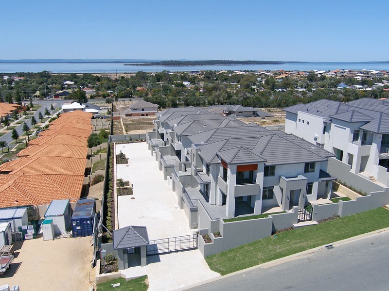 1/26 Caspian Drive, Mandurah WA 6210