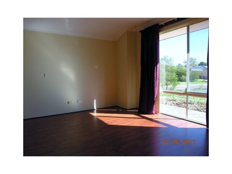 28 Elson Way, Cloverdale WA 6105