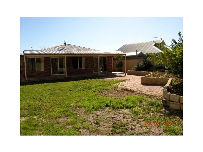 28 Elson Way, Cloverdale WA 6105