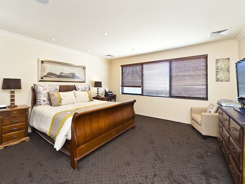 27 Barber Close, Baldivis WA 6171