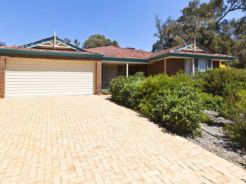 70 Forsyth Place, Chidlow WA 6556
