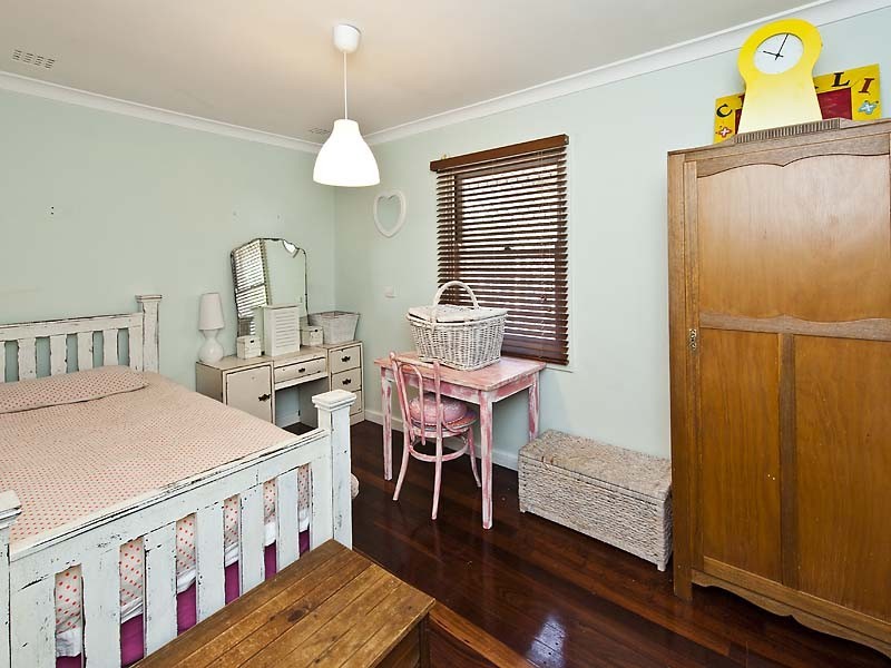 60 Malvolio Road, Coolbellup WA 6163