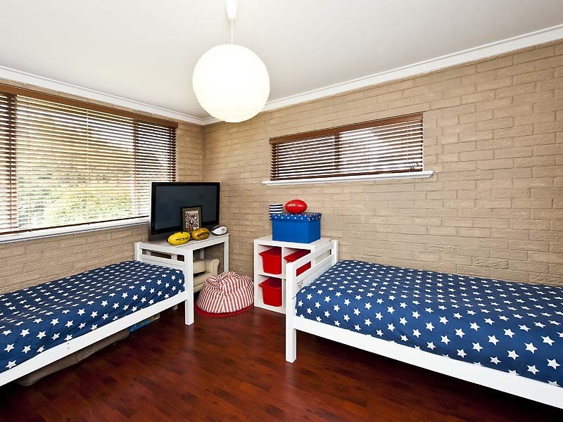 60 Malvolio Road, Coolbellup WA 6163