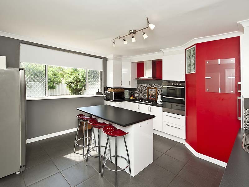 60 Malvolio Road, Coolbellup WA 6163
