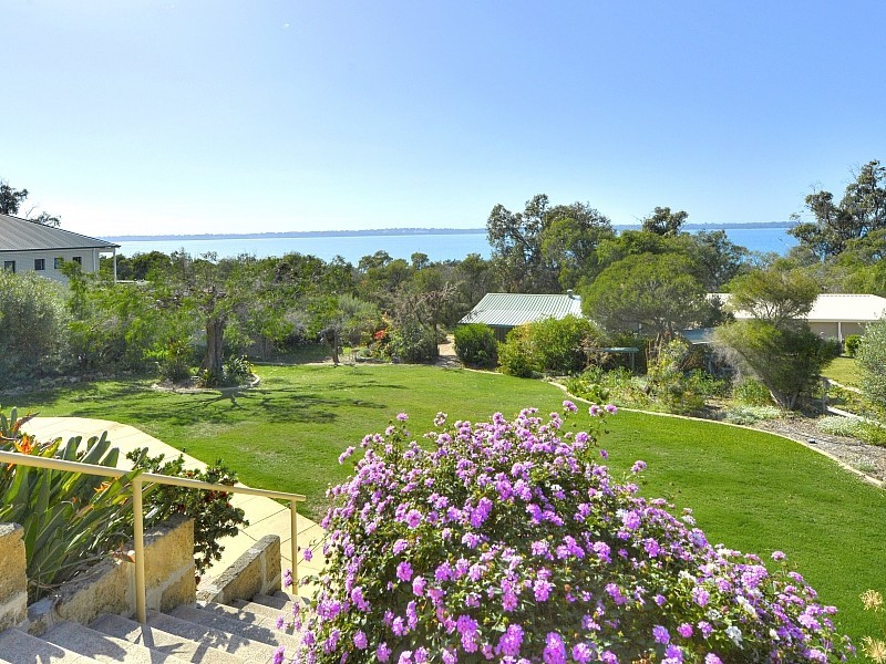 32 Pioneer Court, Bouvard WA 6211