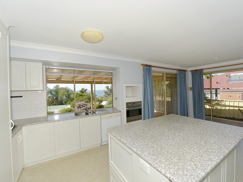 32 Pioneer Court, Bouvard WA 6211