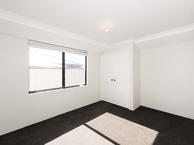 4 Hunter Way, Bertram WA 6167