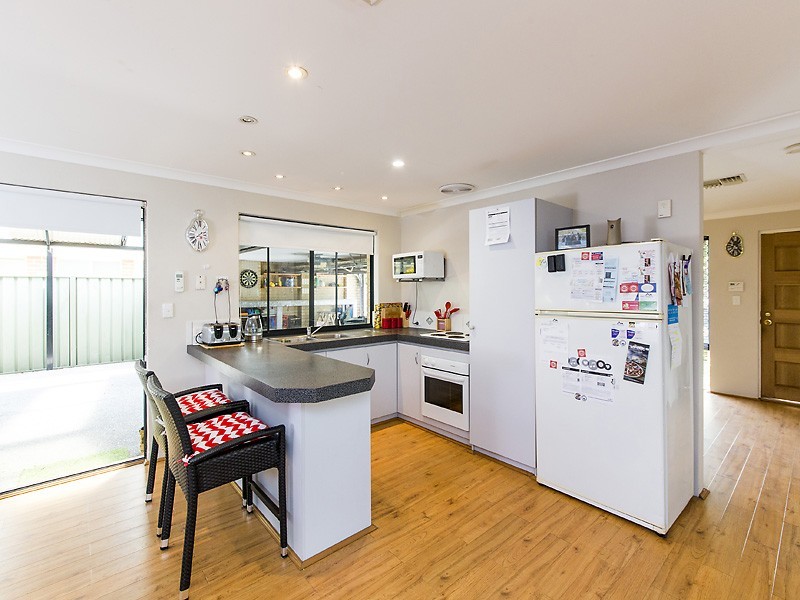 27 Jakovich Circuit, Atwell WA 6164