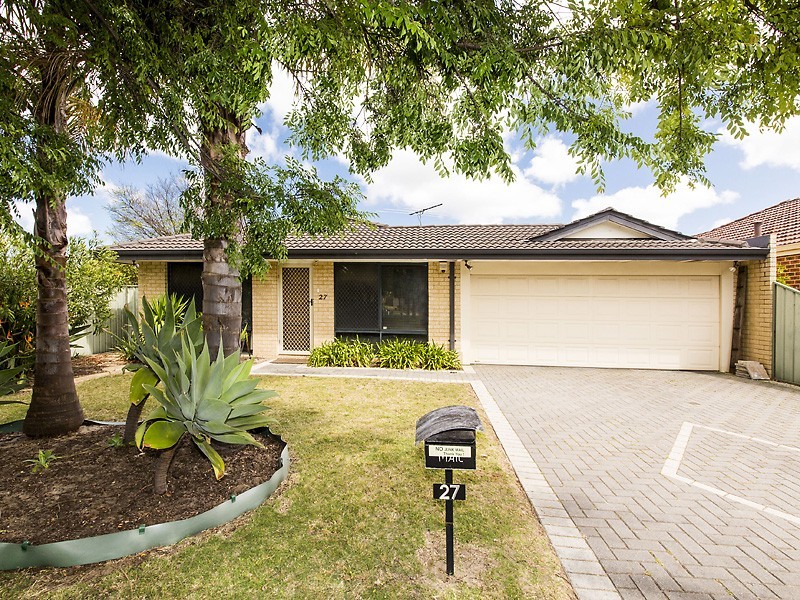 27 Jakovich Circuit, Atwell WA 6164