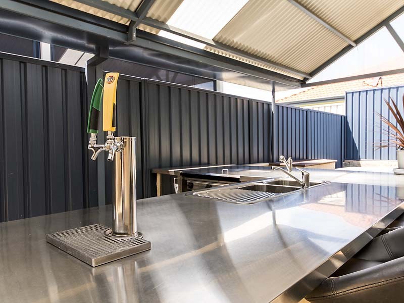 23 Leichhardt Crossing, Hammond Park WA 6164