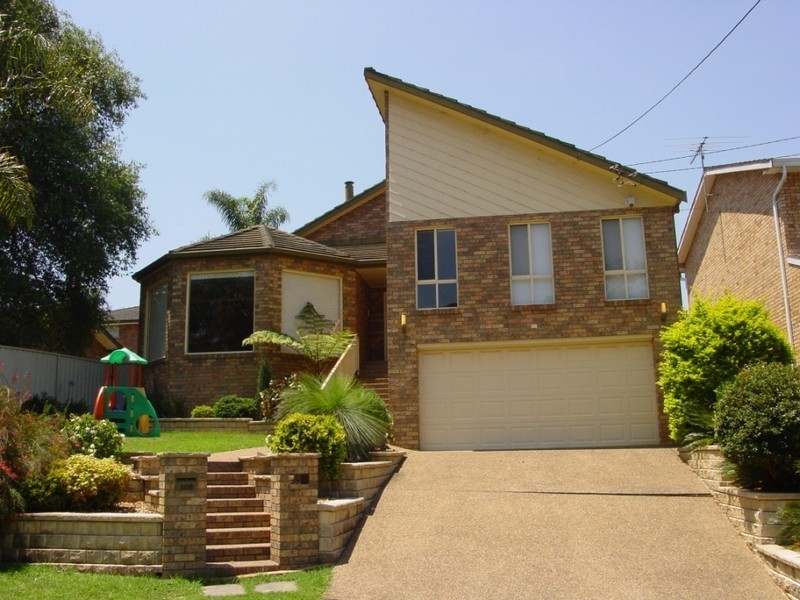 105 Lucinda Avenue, Georges Hall NSW 2198