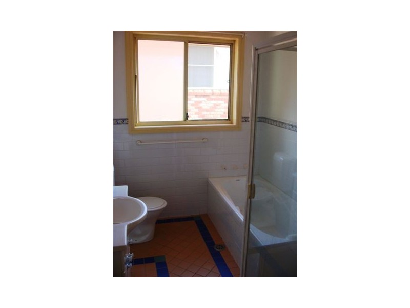 4/22 Gleeson Avenue, Condell Park NSW 2200