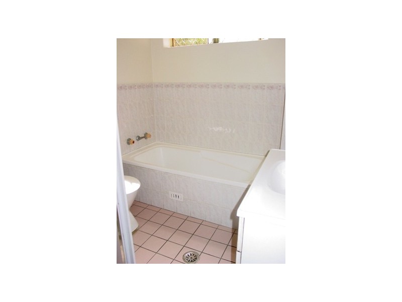 6 18-20 WEIGAND AVENUE, Bankstown NSW 2200