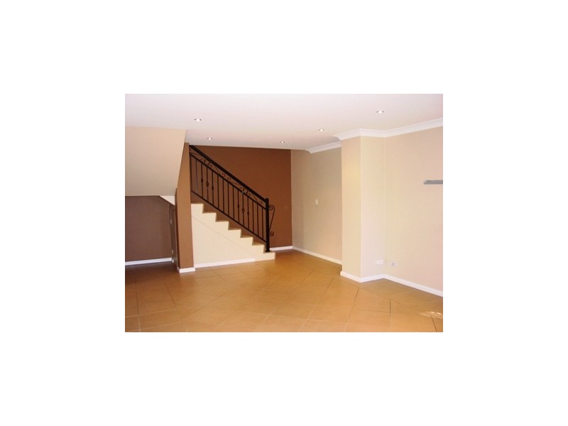 2/10 NOBBS ROAD, Yagoona NSW 2199