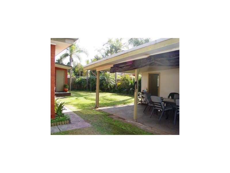 26 AMAROO AVENUE, Georges Hall NSW 2198