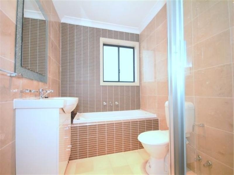 804  HUME HIGHWAY, Bass Hill NSW 2197