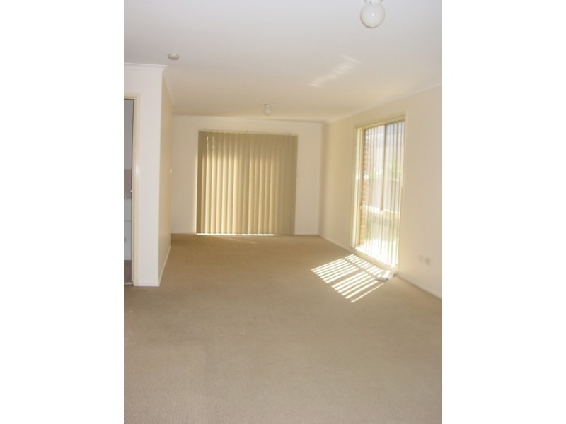 18 SUGARWOOD GROVE, Greenacre NSW 2190