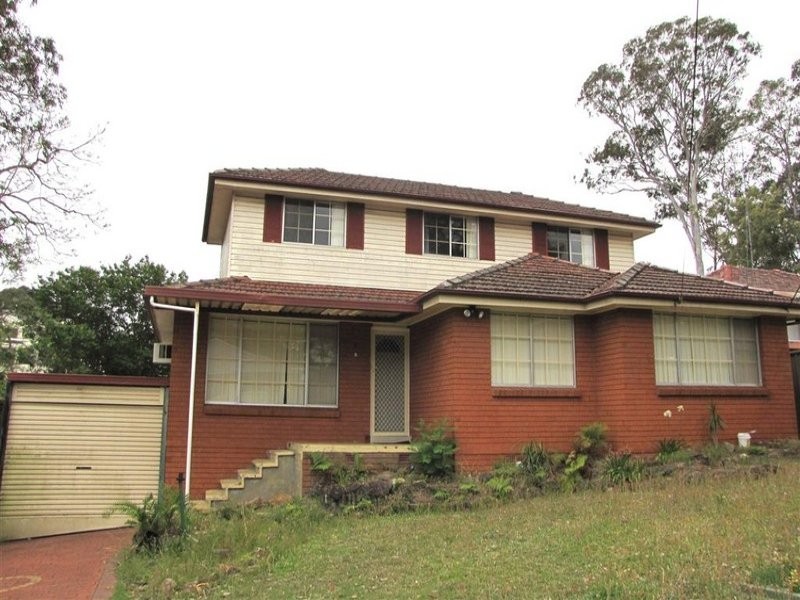 32  DONINGTON STREET, Georges Hall NSW 2198