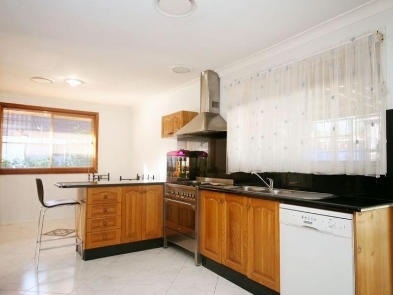 123 Amaroo Avenue, Georges Hall NSW 2198